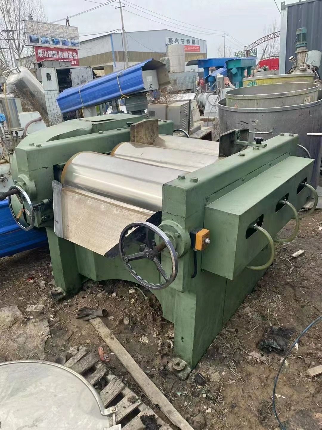 供应405型二手三辊研磨机-1