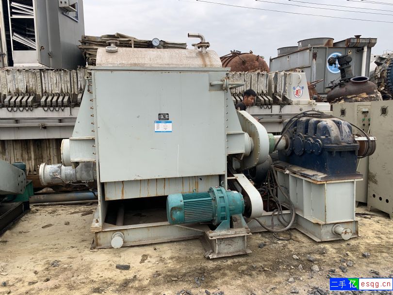 二手2000L螺杆下料捏合机 2022-4-1