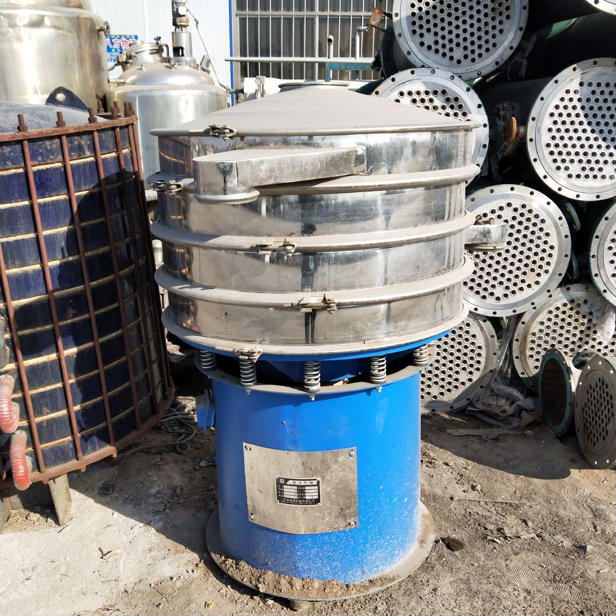 转让各种型号振动筛 9成新一年内-1