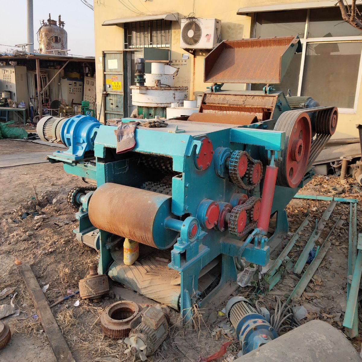 新到一批二手削片机多台现货齐全-1