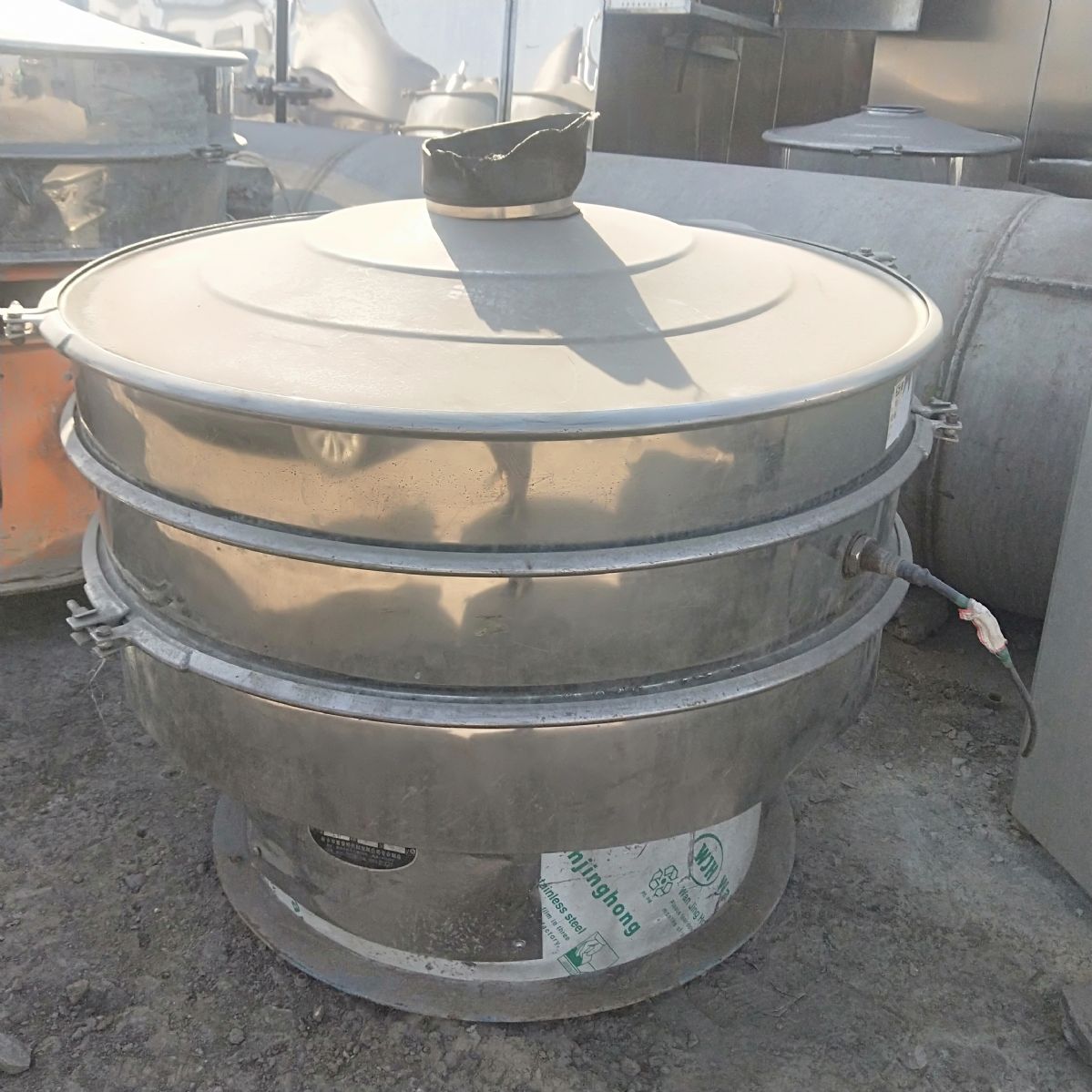 新到一批二手振动筛多台现货齐全-1