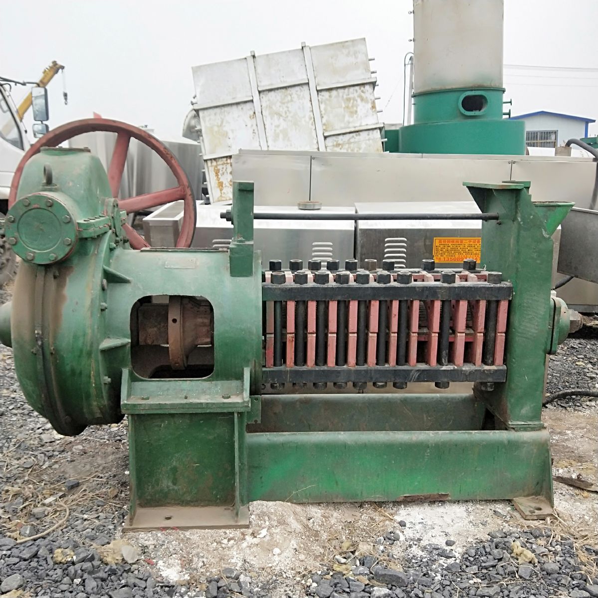 转让二手多种型号榨油机-1