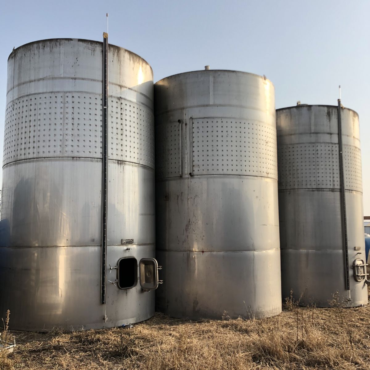 新到一批二手储罐 玻璃钢罐 发酵罐多台现货齐全-1