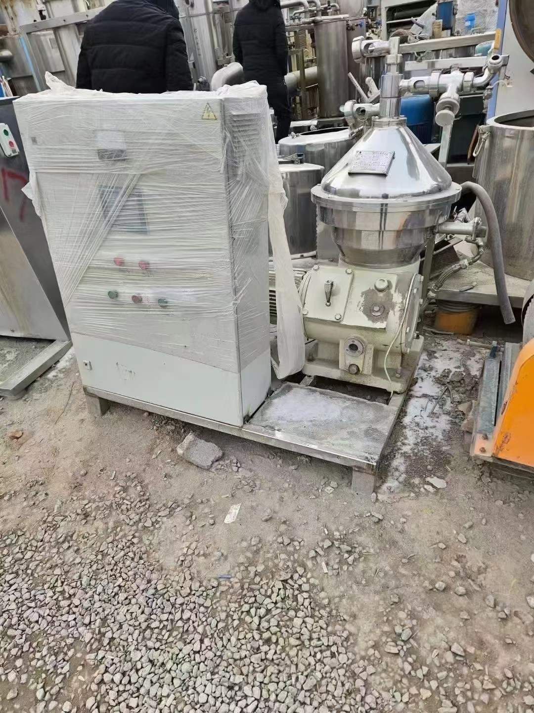 转让二手蝶式分离机 两台15型江苏巨能产蝶式分离机-1