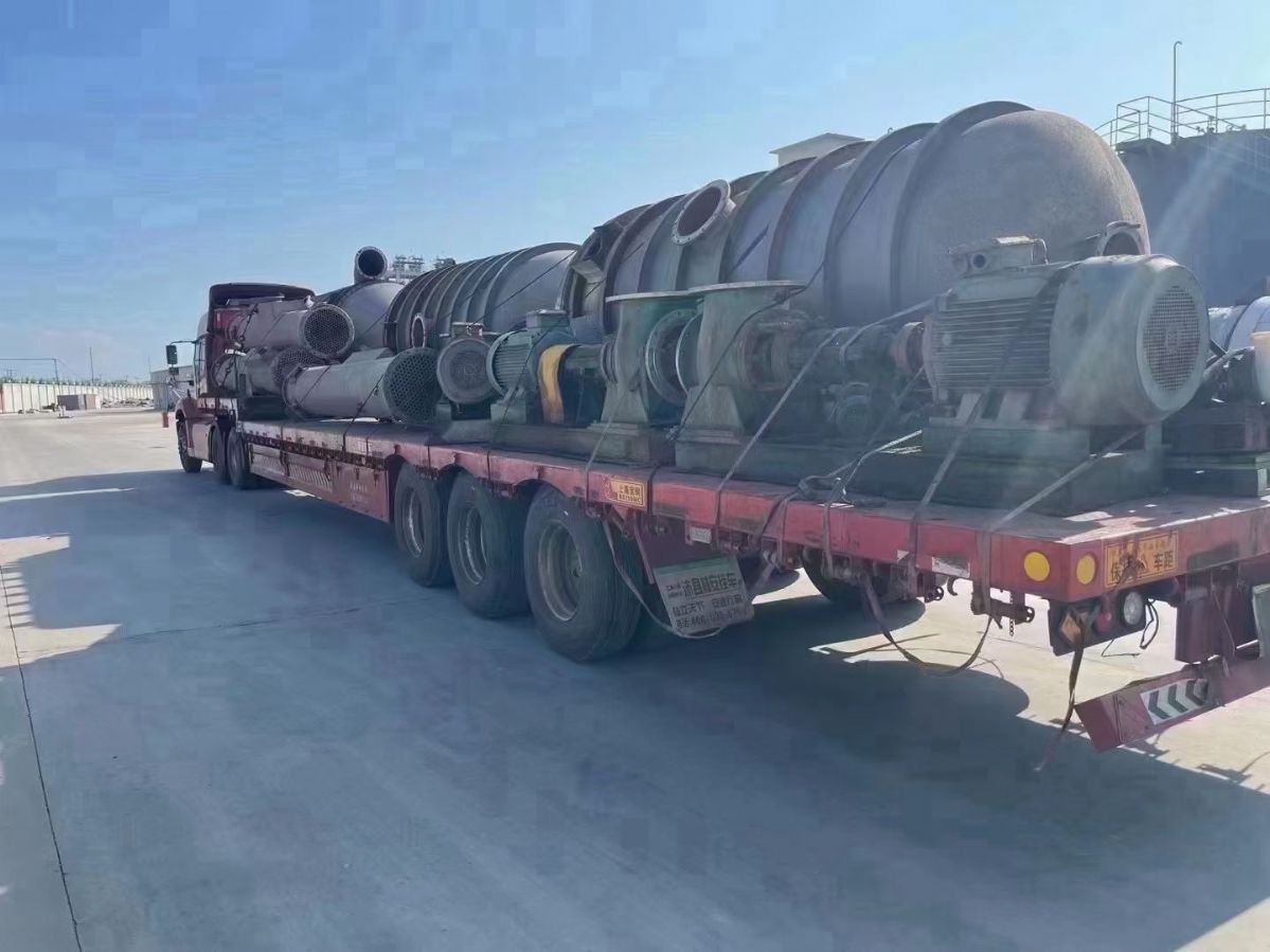 转让二手钛材蒸发器 一套三效5吨钛材强制循环蒸发器-2