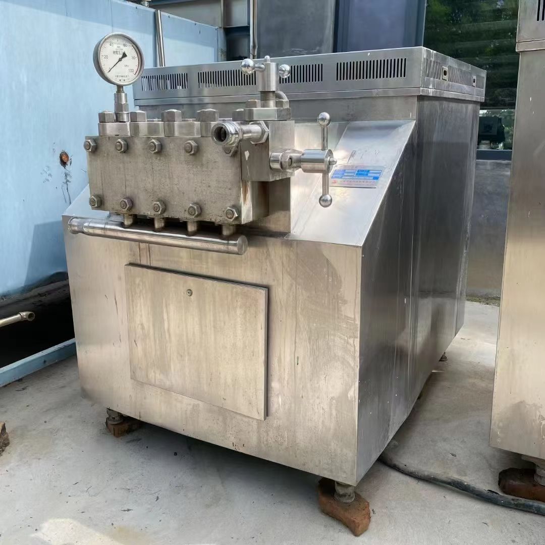 转让二手高压均质机 一台6吨40压力上海申鹿高压均-1