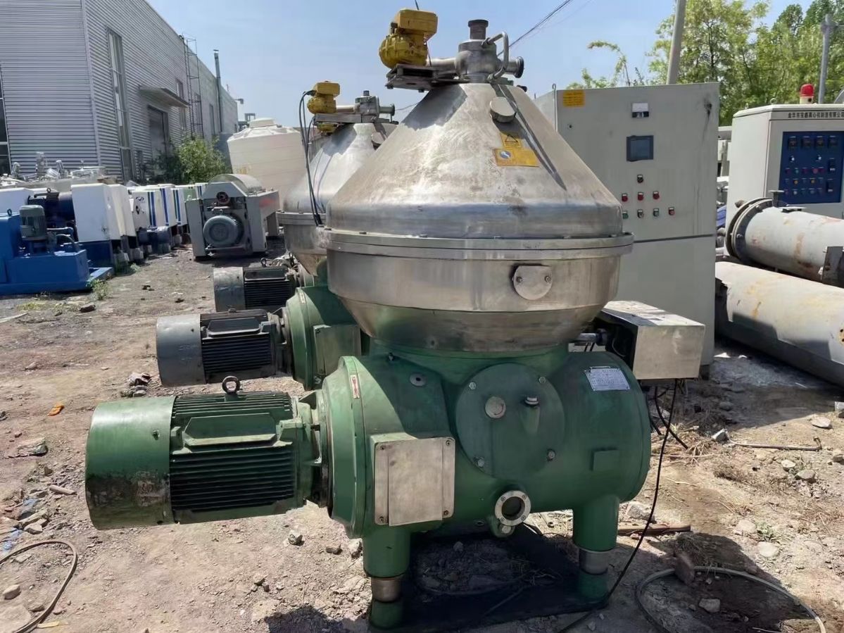 转让二手碟式分离机 五台DHZ550型巨能碟式分离-1