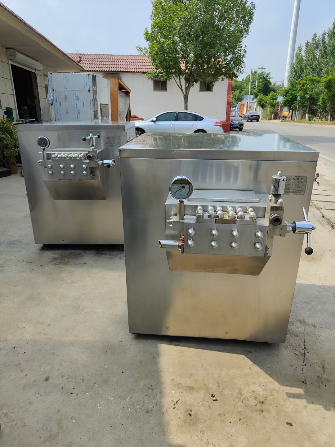 转让二手均质机 两台2吨40兆帕压力高压均质机-1