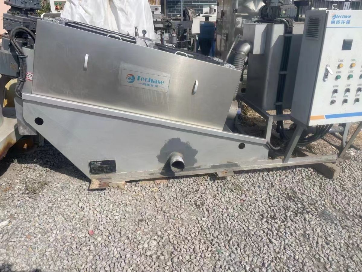 转让二手污泥脱水机 一台202型上海同臣产叠螺污泥-1