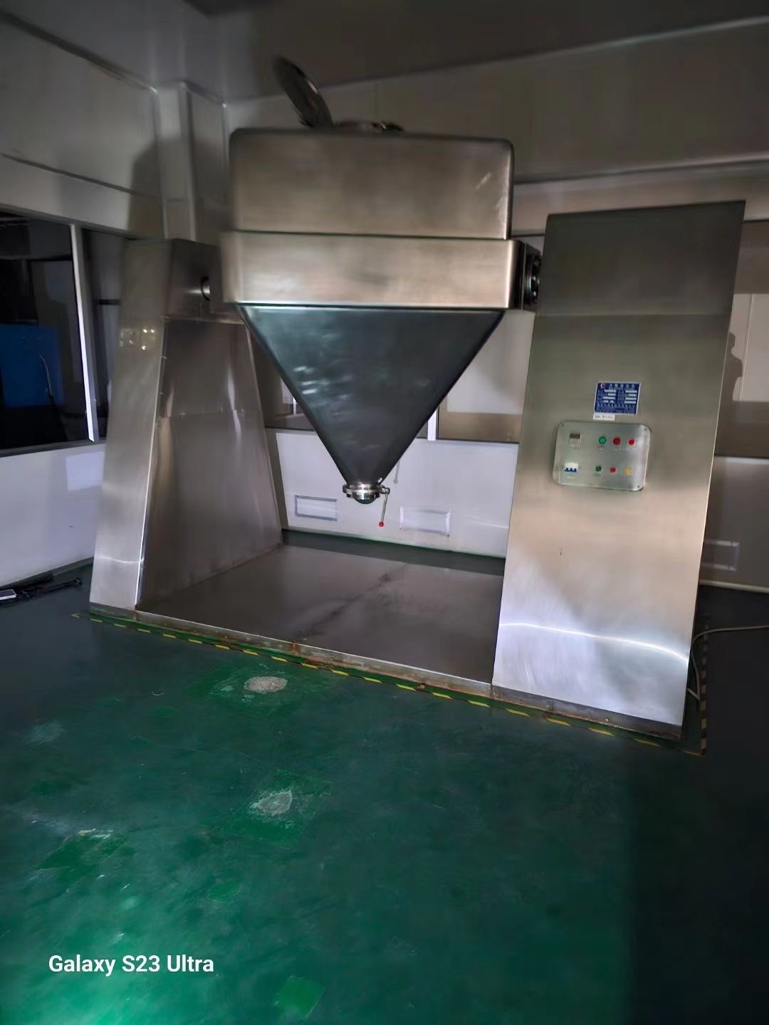 转让二手方锥混合机 容积2000升-4000升制药-1