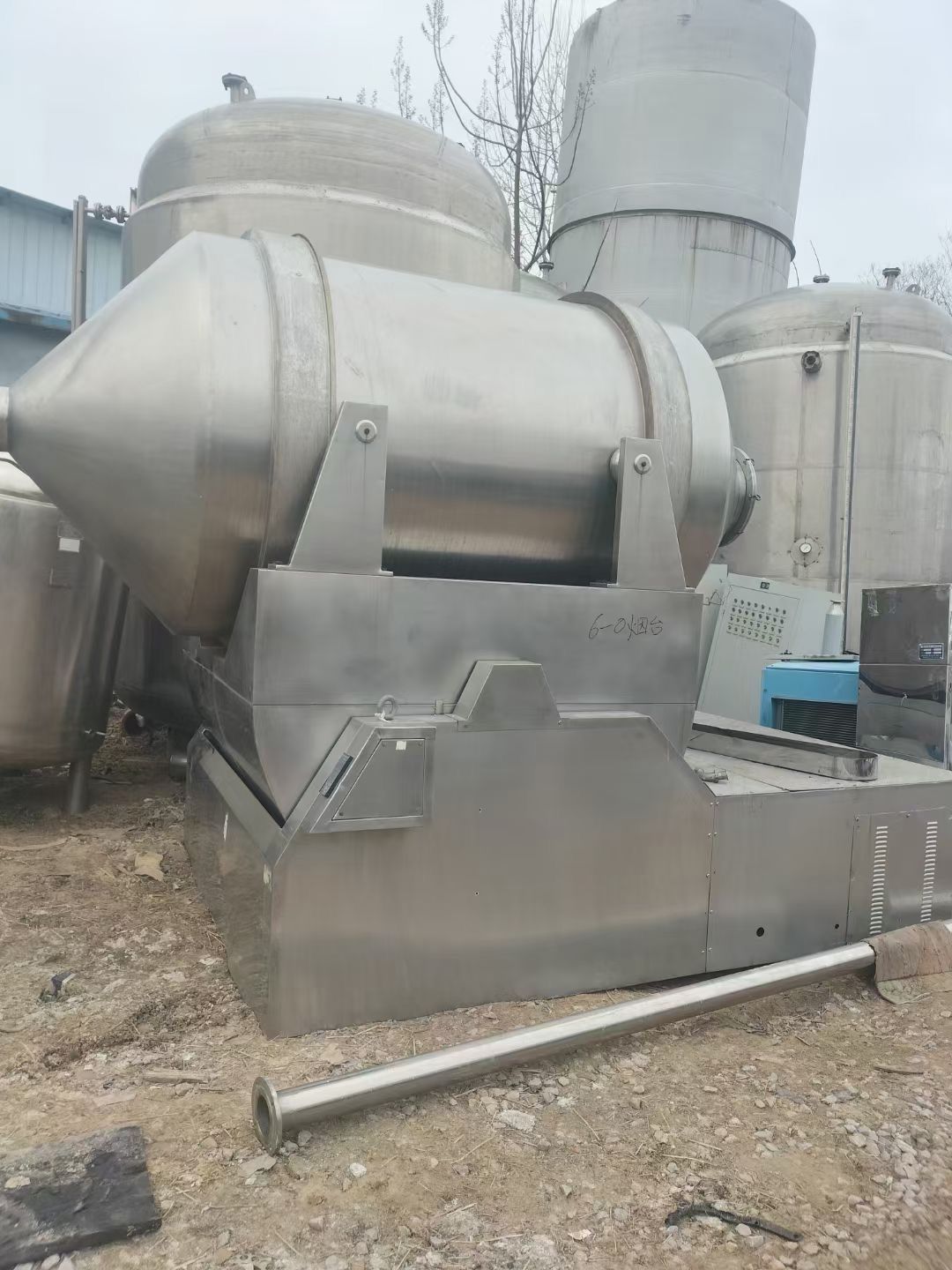 转让二手二维混合机 一台容积5000升重型二维运动-1