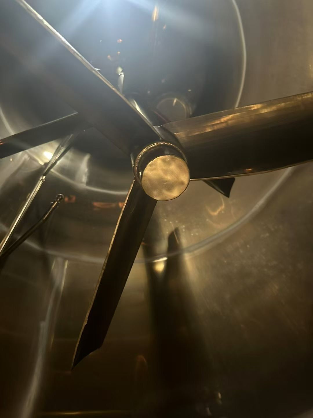 转让二手保温搅拌罐 容积12立方-15立方双层立式-1