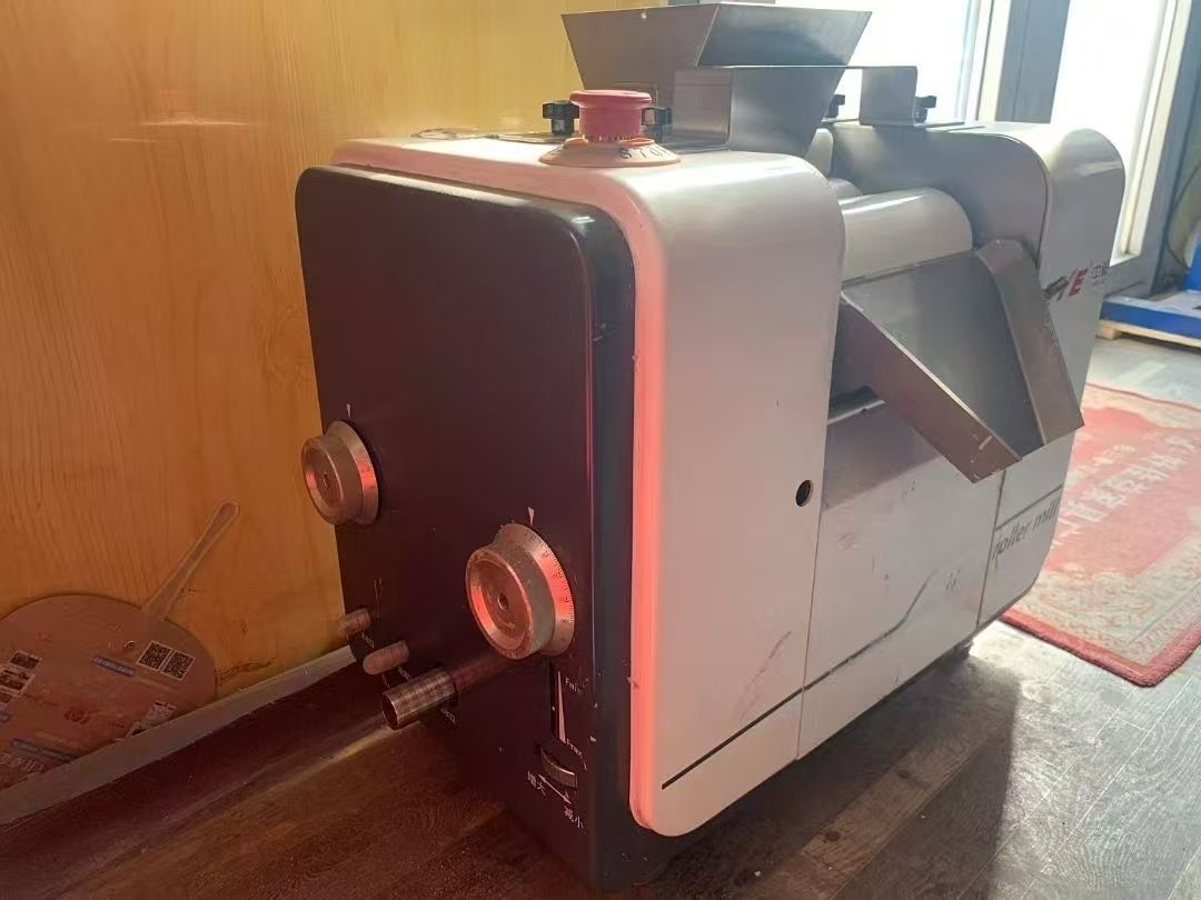 转让二手三辊研磨机 一台80型内辊陶瓷材质微米三辊-2