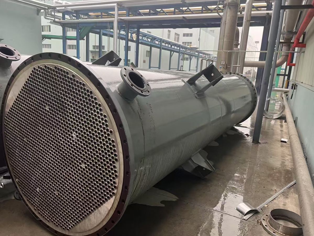 转让二手列管冷凝器 一台714平方材质316L列管-2