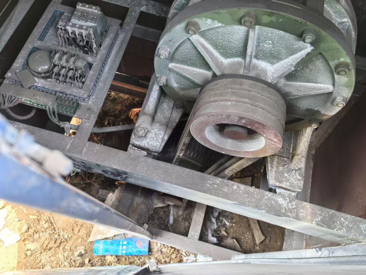 转让二手双锥混合机 一台容积2000L不锈钢双锥回-2