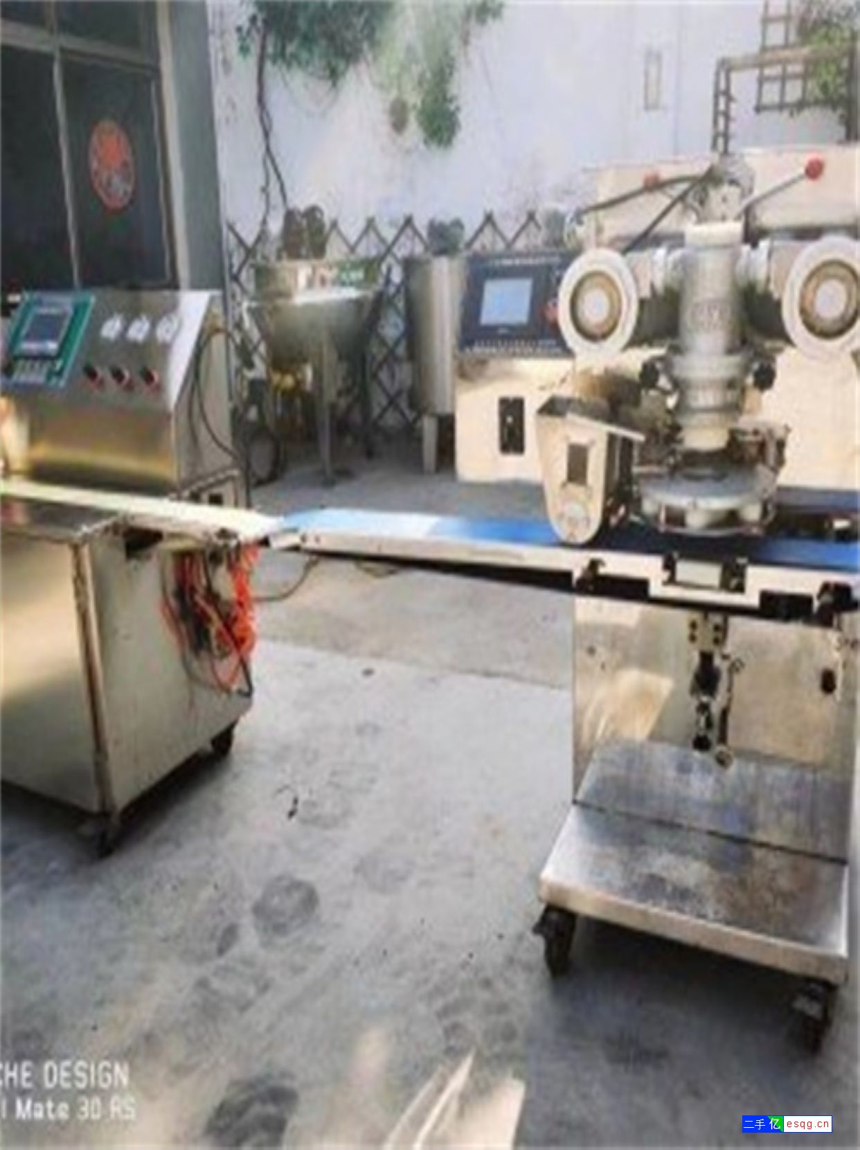 出售二手月饼包馅机-3