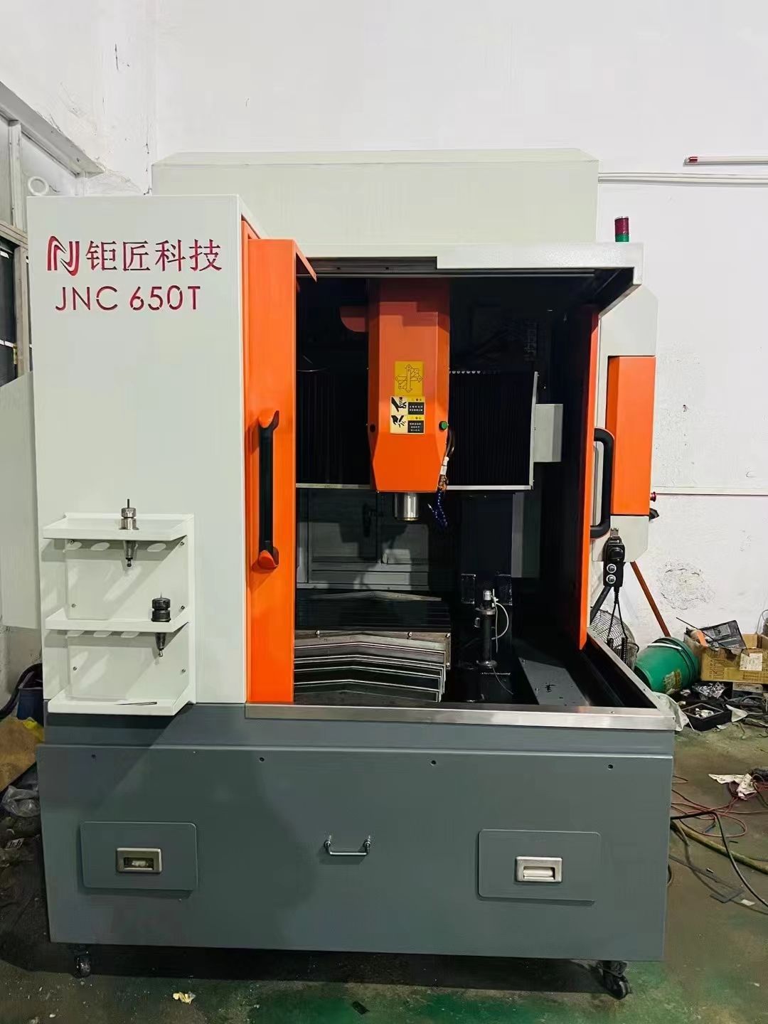 盛烽650刀库精雕机,新代21ma系统,带8把直排-1