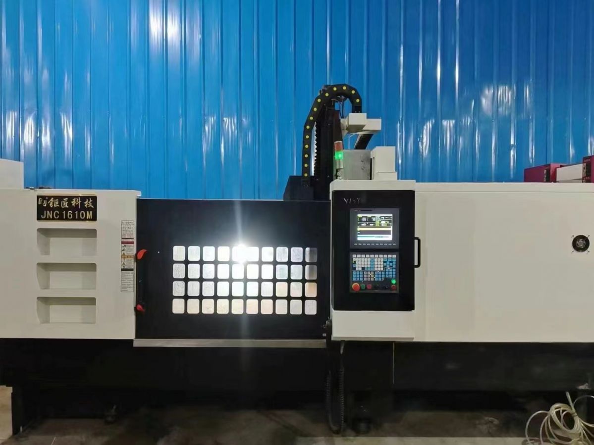 钜匠1610M,新代21MA系统,台达伺服电机,四-1