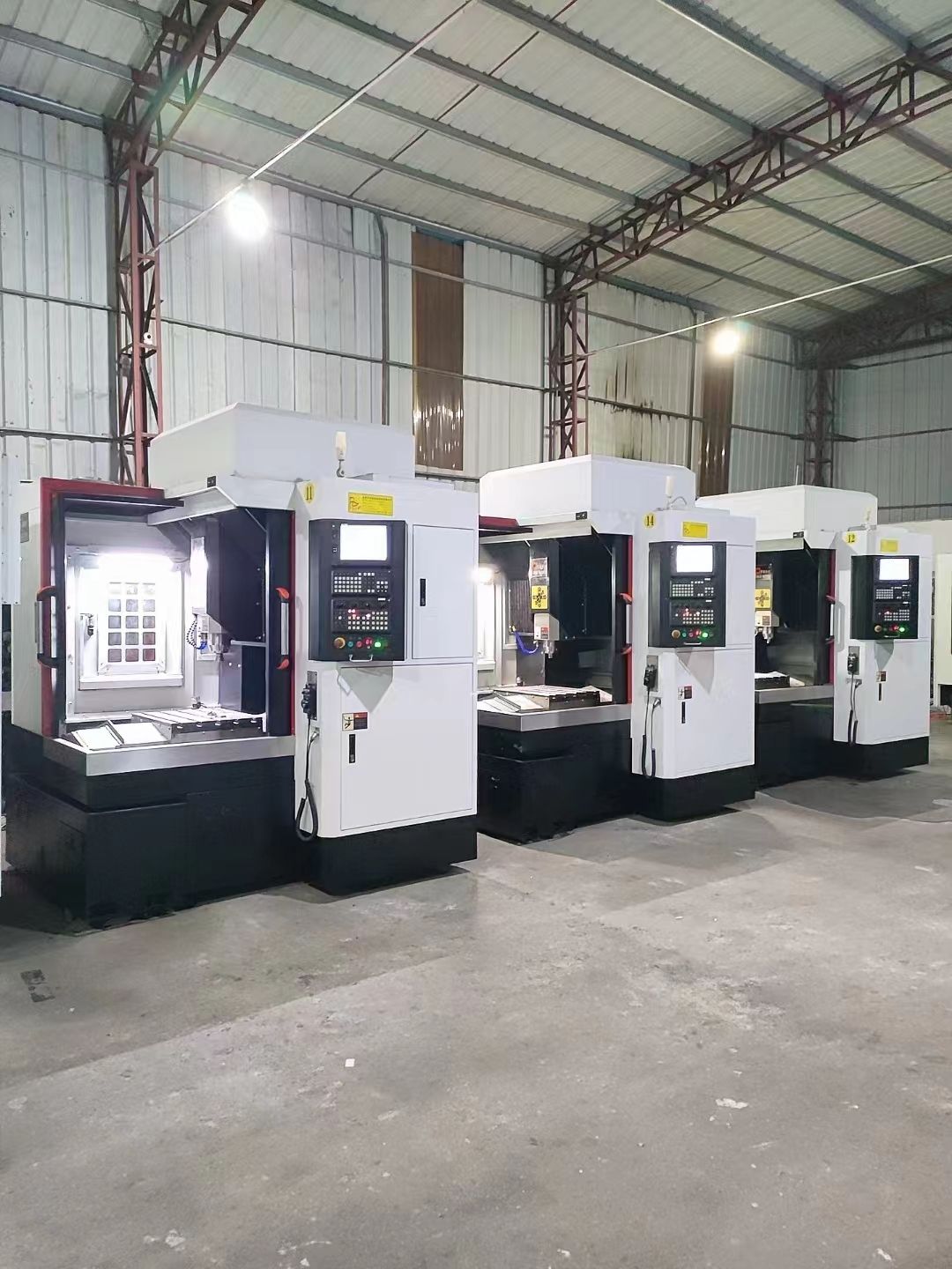 三台准新宝菱650精雕机 宝元*6800系统,ER-1