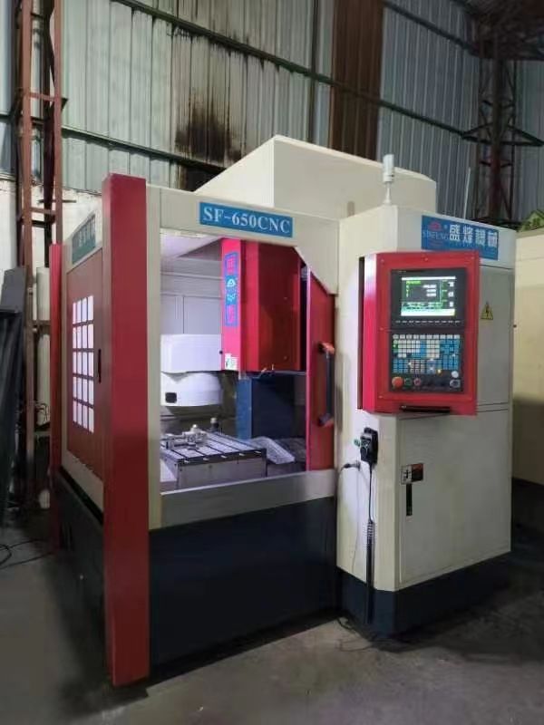 盛锋650刀库精雕机 新代21ma系统,带12把斗-1