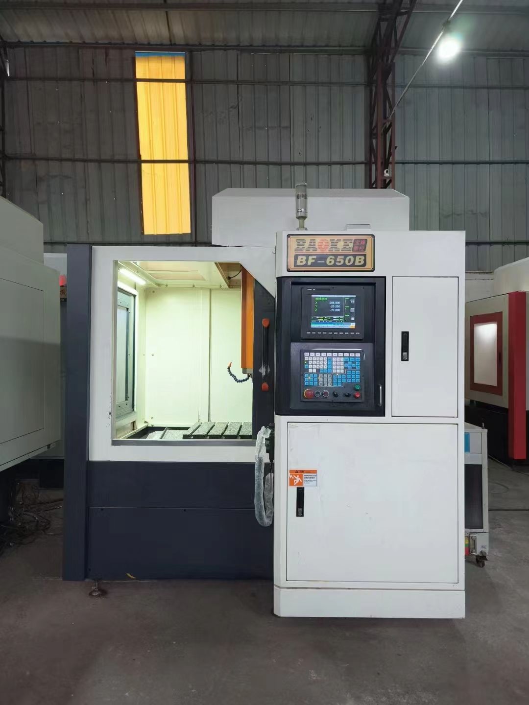 寶锋650精雕机新代21ma系统,主轴5.5千瓦2-1