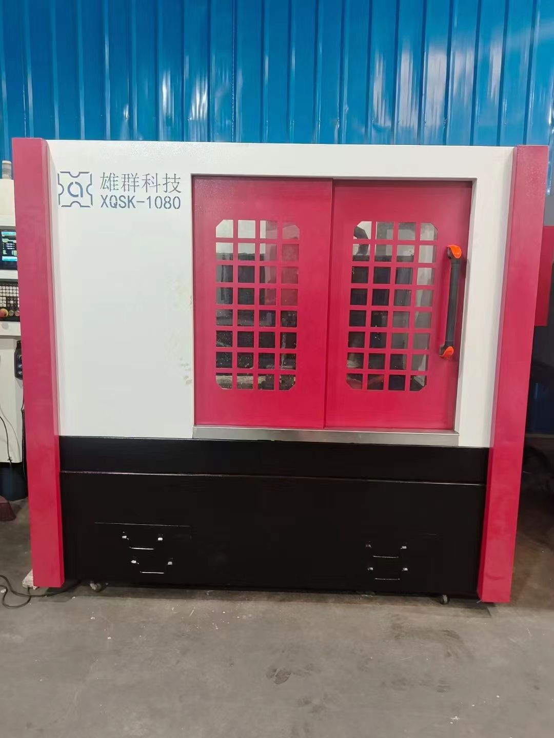 仅此一台,雄群1080精雕机一台,新代21Ma大型-1