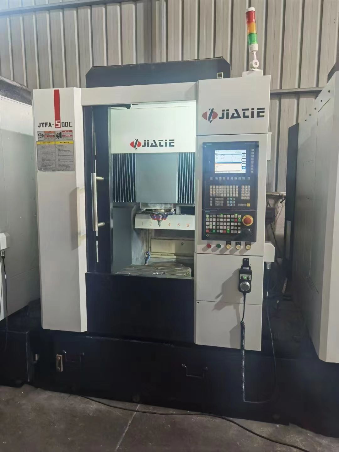 佳铁500C高速精雕机,西门子828D系统,3.7-1