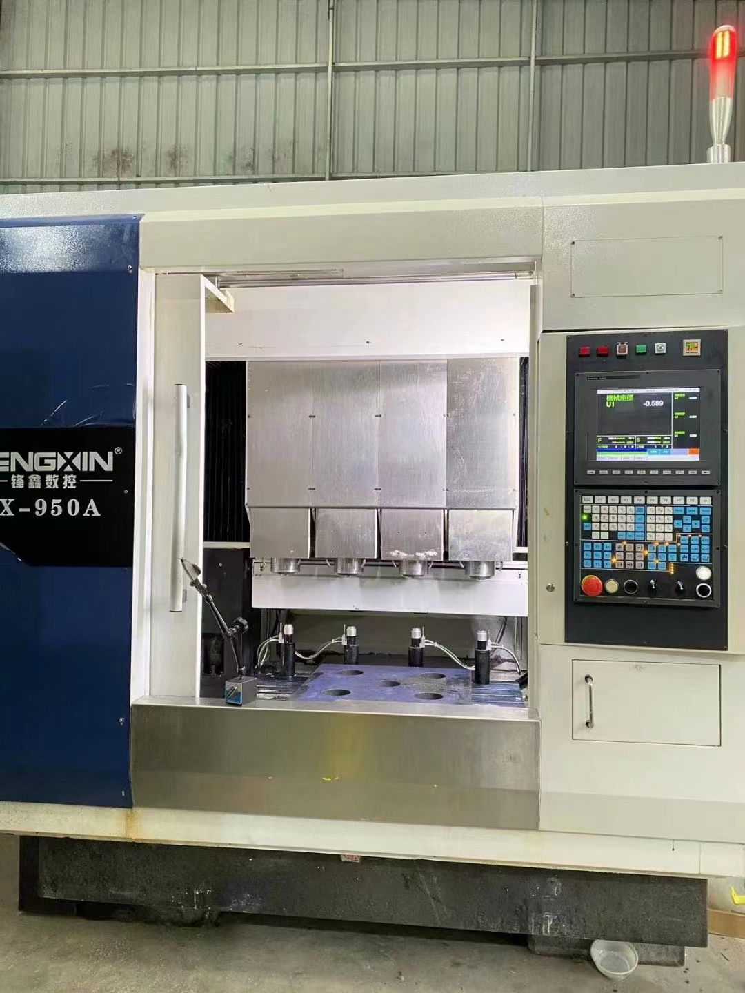 锋鑫四头刀库精雕机 6kw主轴4万转 每个主轴5把-1