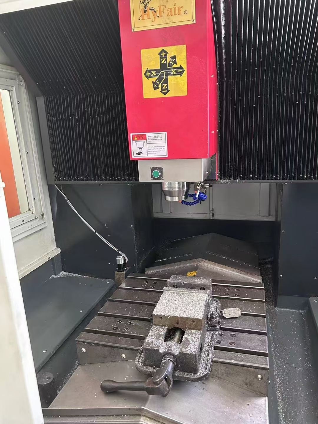 两台21年底650精雕机气动主轴BT30.7.5k-2