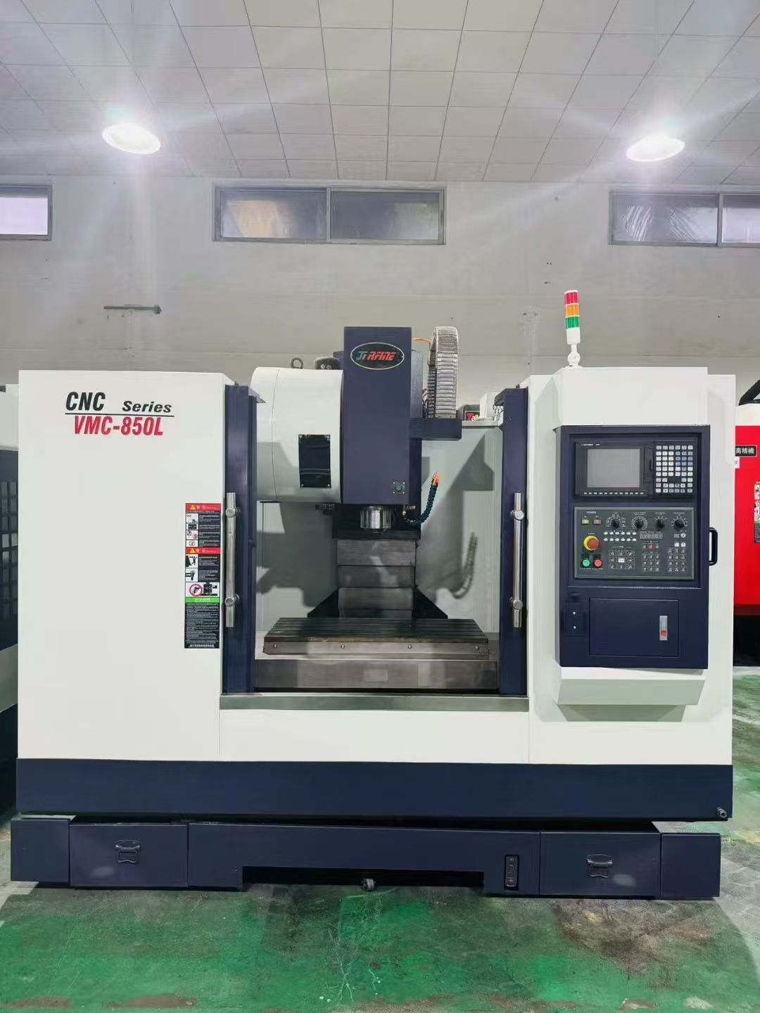 特价诚川V855加工中心机，三菱M80系统-1