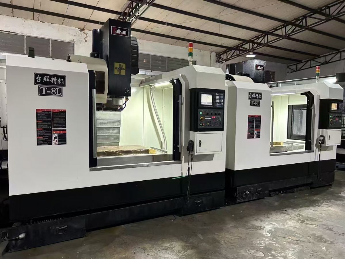 特价志远870刀库精雕机,新代21ma系统-2