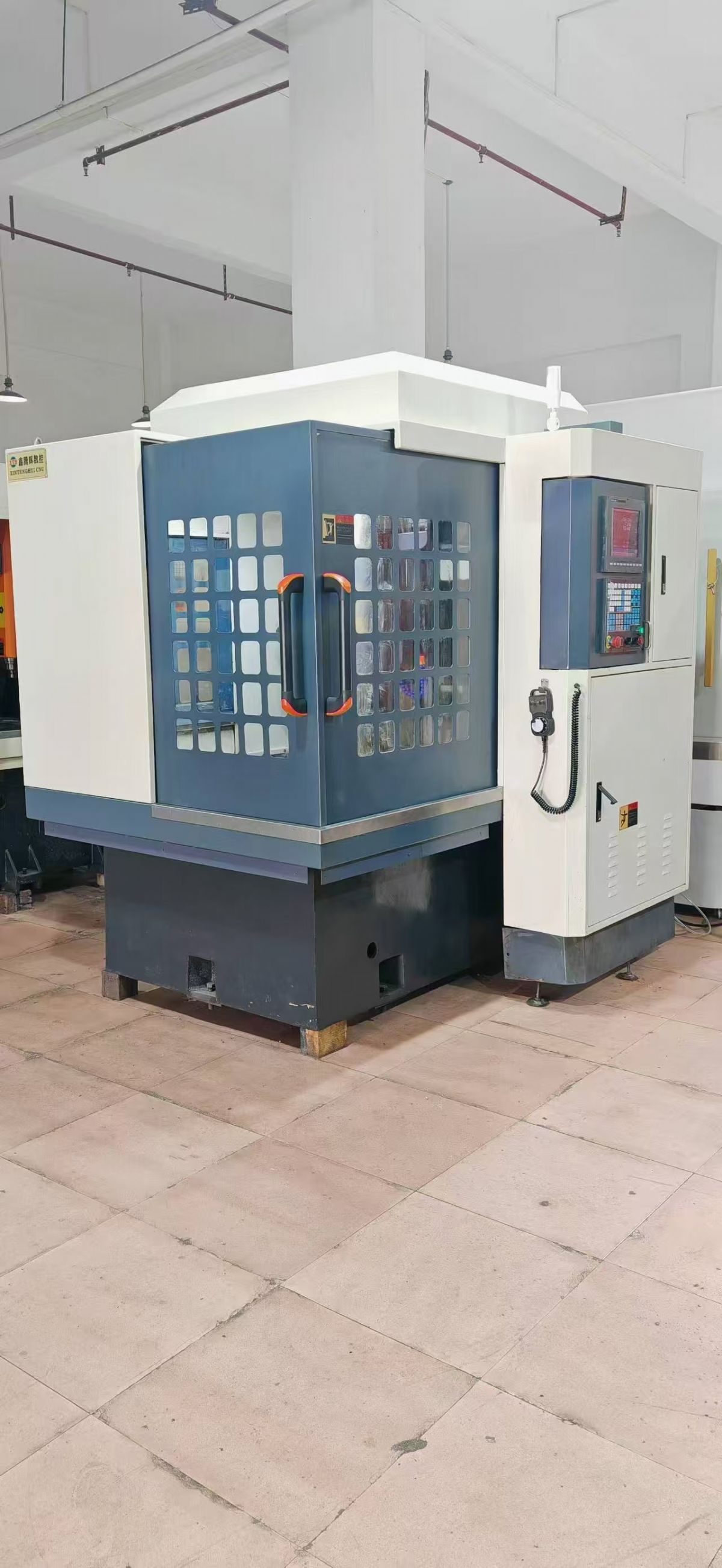 上新原版原漆鑫腾辉650精雕机-2