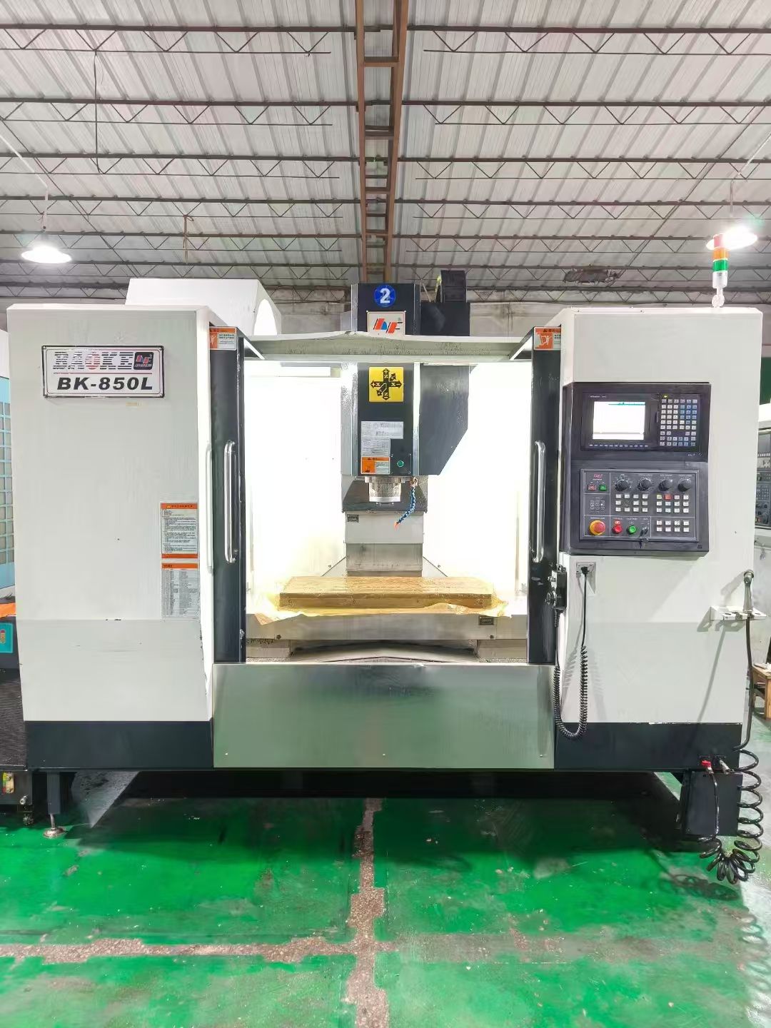 特价一批850三线轨加工中心，三菱*系统-2