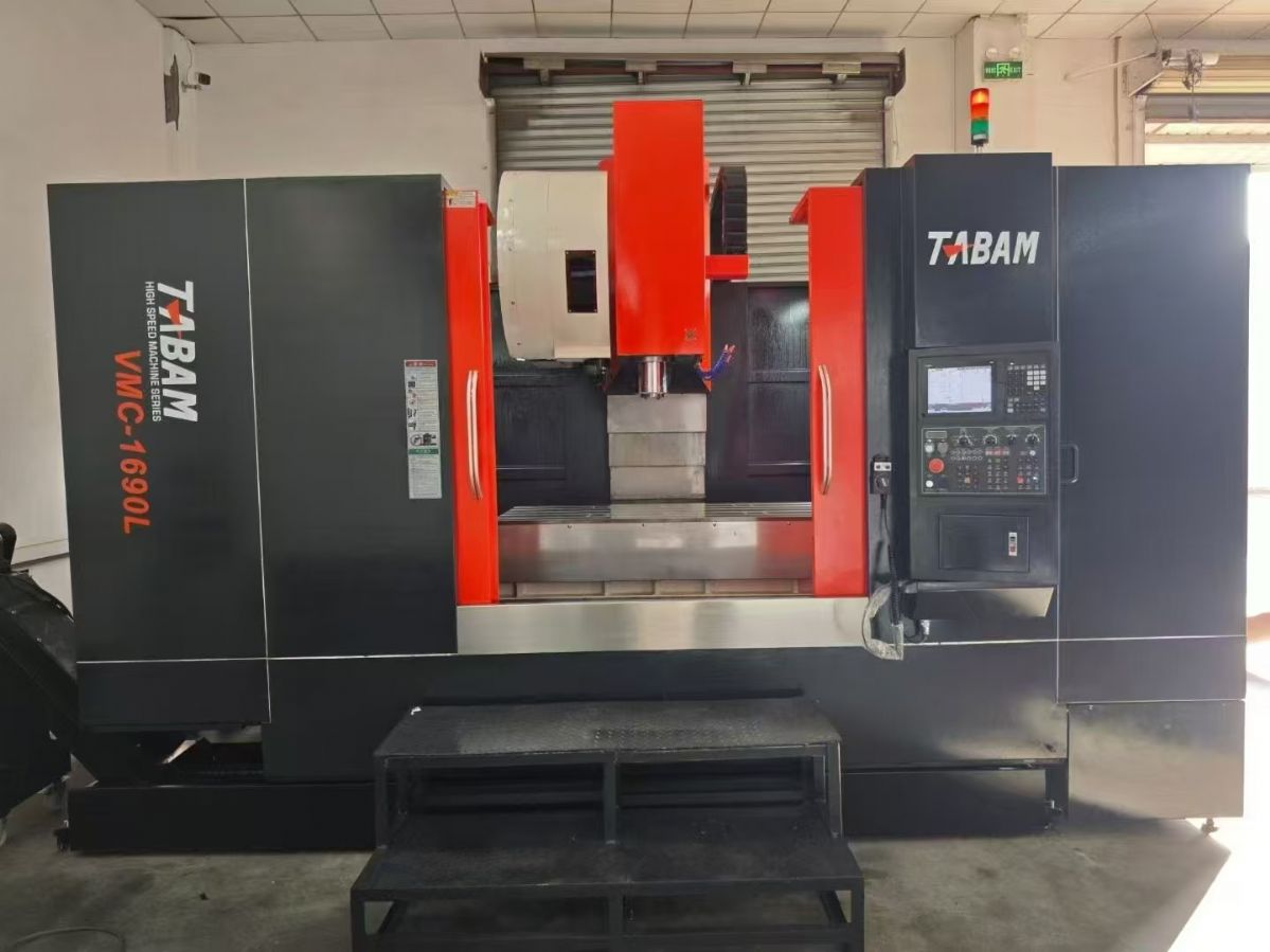 两台准新1690两线一硬加工中心，主轴BT50，2-1