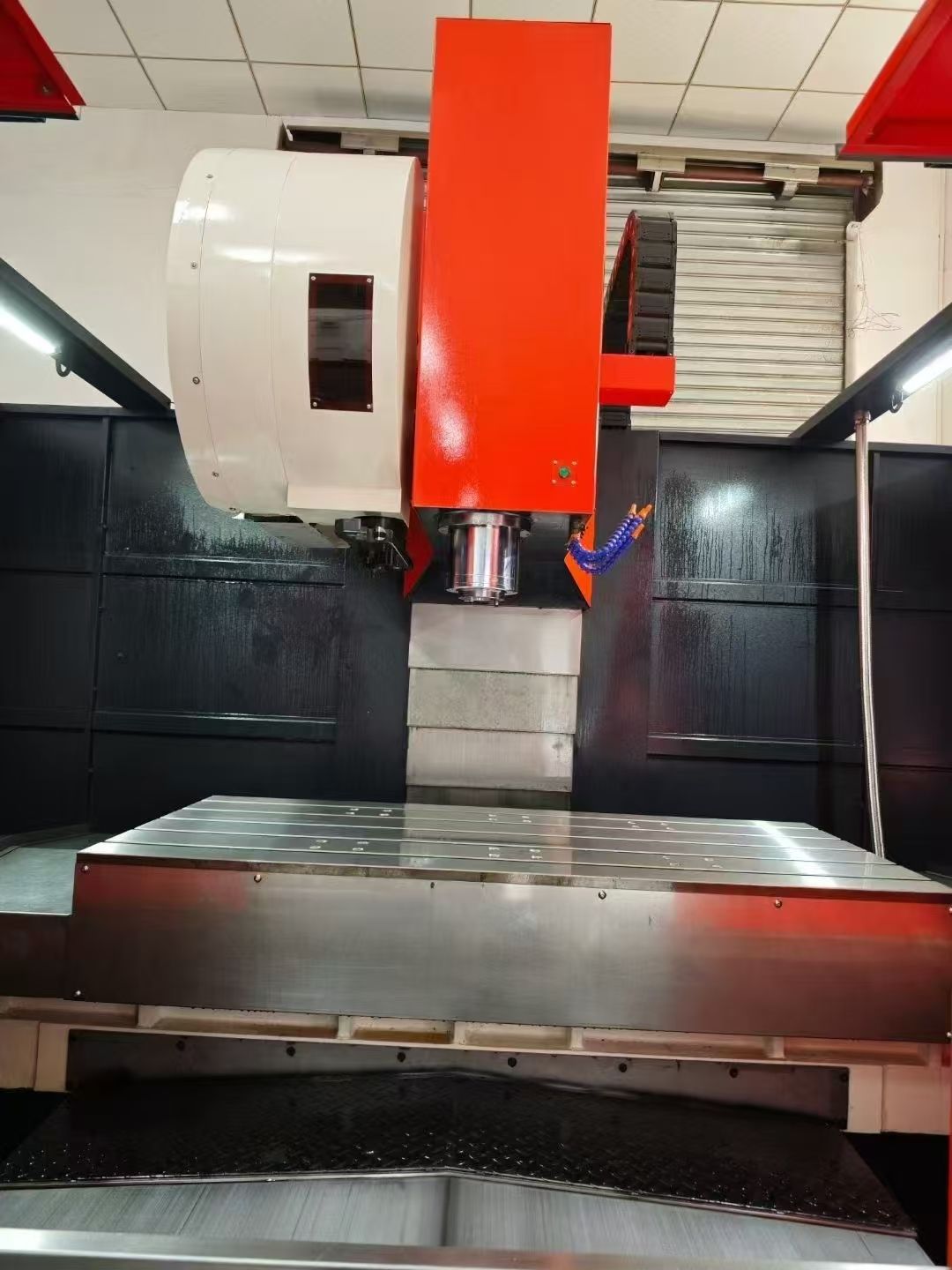 两台准新1690两线一硬加工中心，主轴BT50，2-2