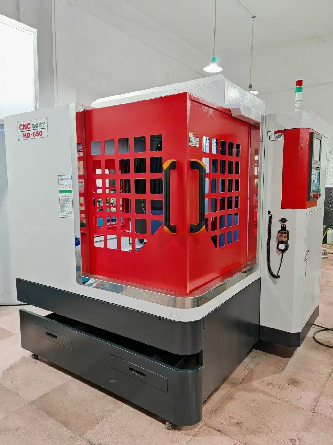 上新双胞胎华群650精雕机,新代21ma系统-1