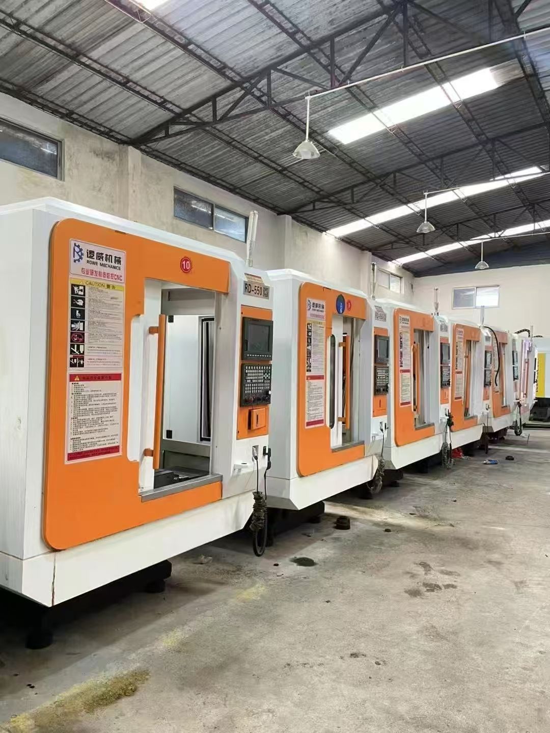 罗威五头五轴精雕机,新代系统,主轴24000转,2-1