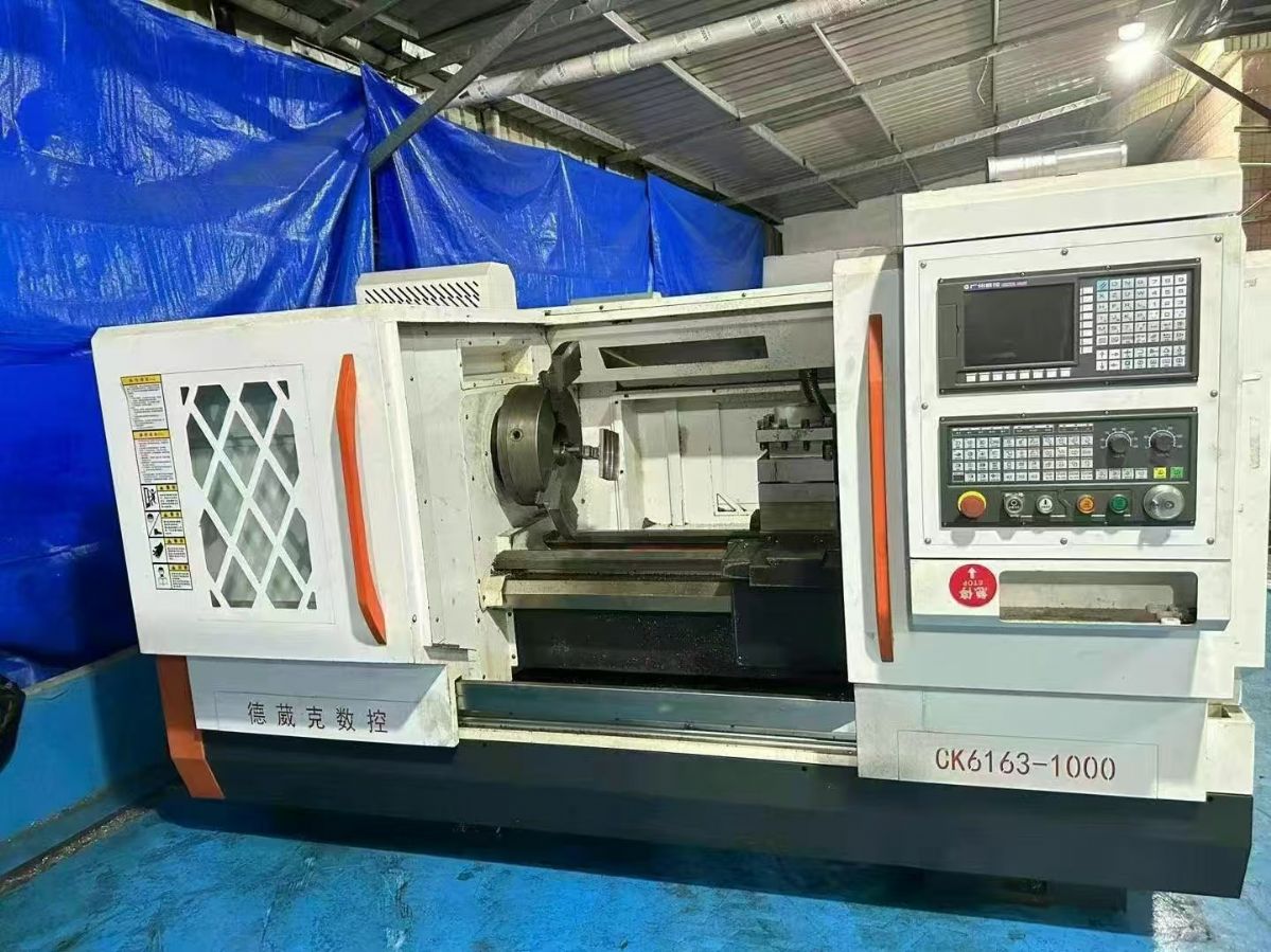 99层新德葳克CK6163 X 1米数控车床广数9-1