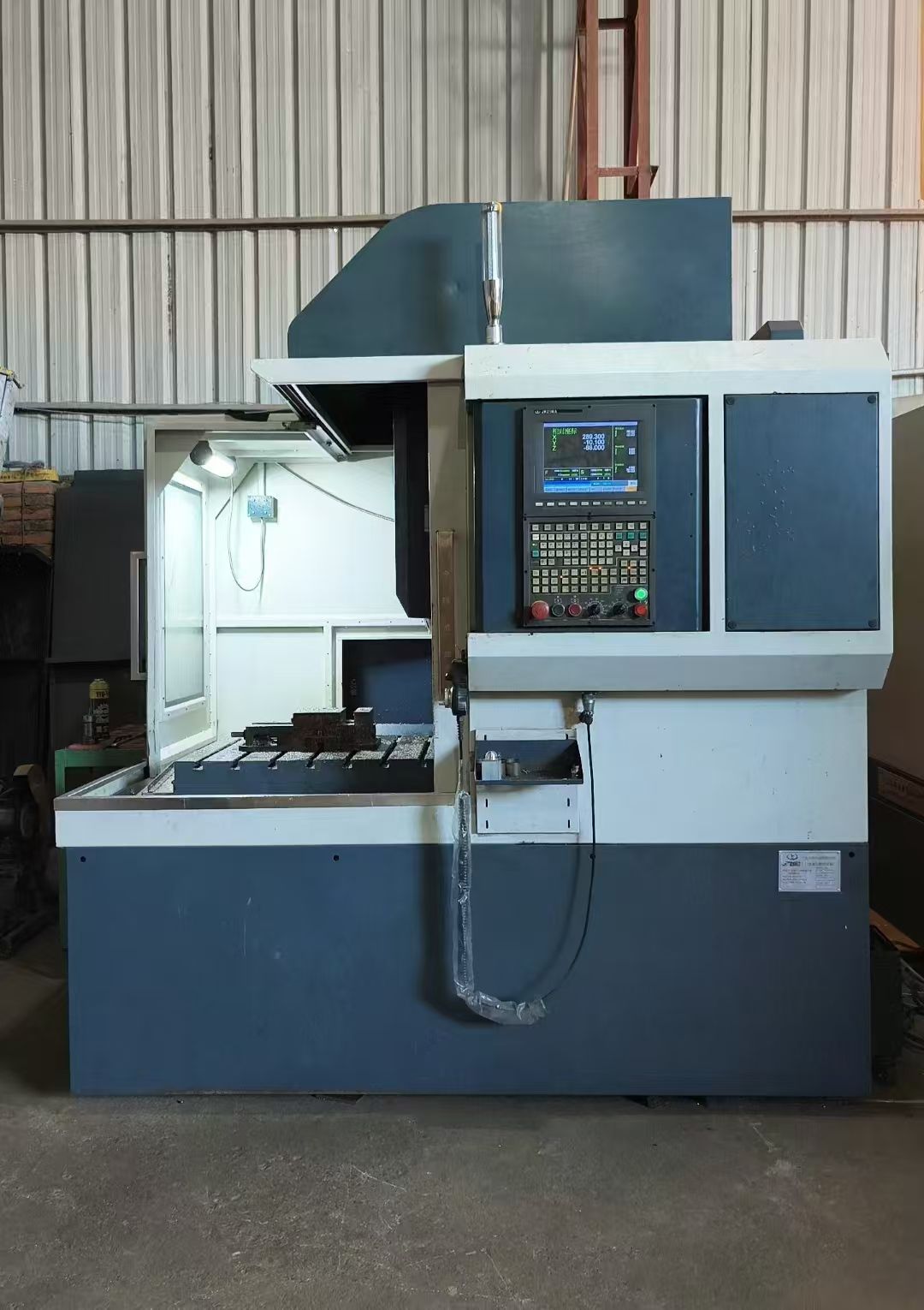 金科870精雕机,新代21ma系统,ER32强力主-1