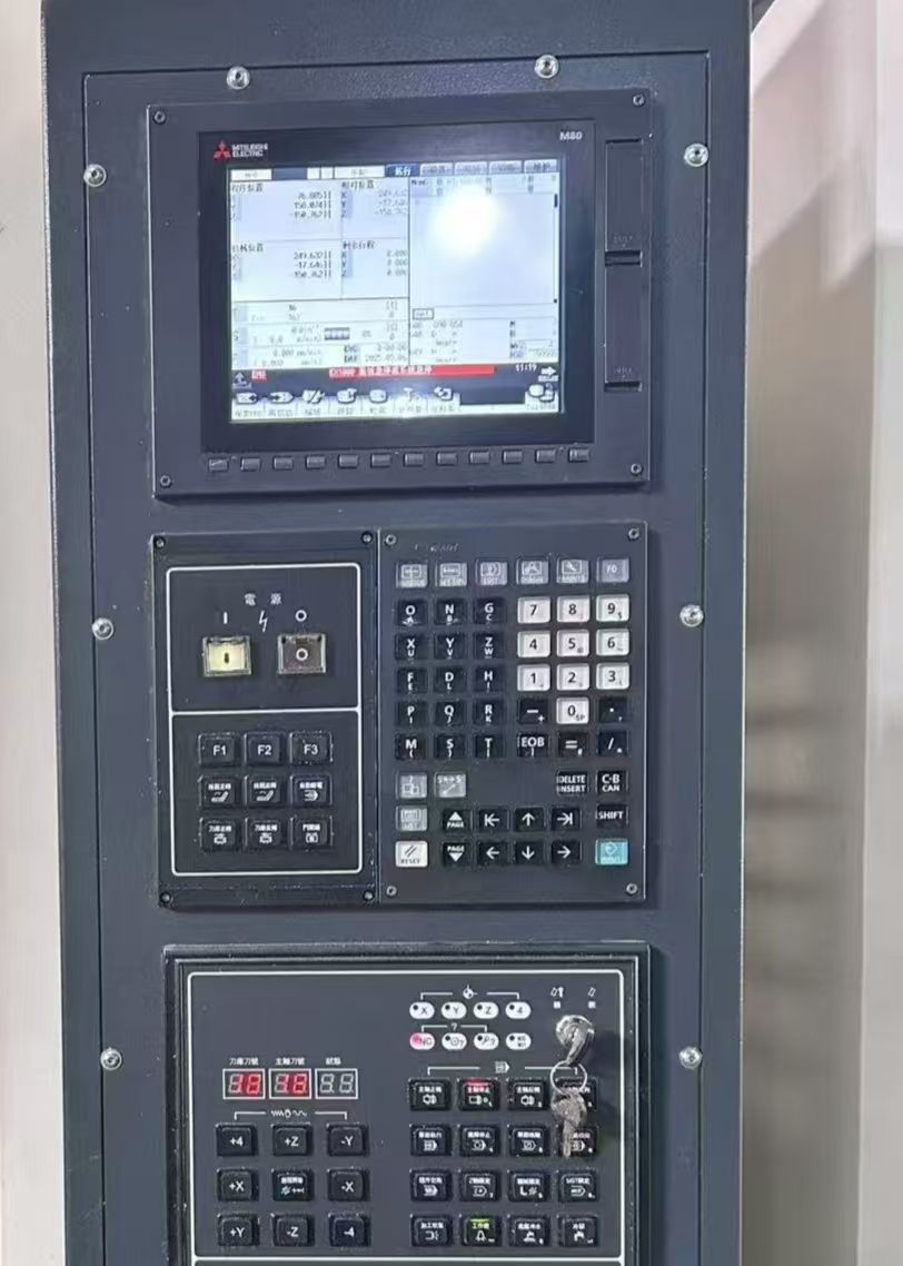 两台准新杰鹰T6钻攻机，三菱M80系统-2