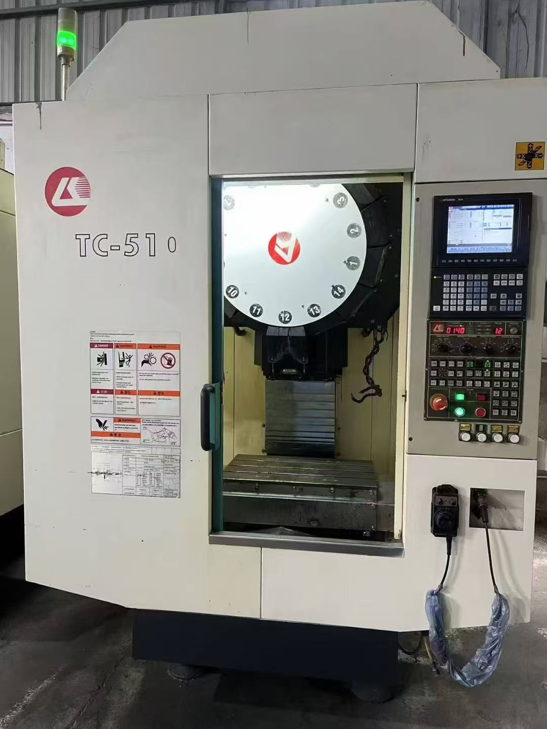 台湾力劲510钻攻机，三菱M70 A系统，行程52-1