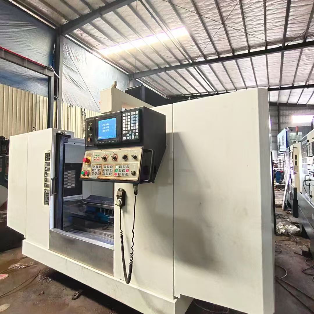 性价比超高，台湾亚克1270三硬轨加工中心，轨道雪-2