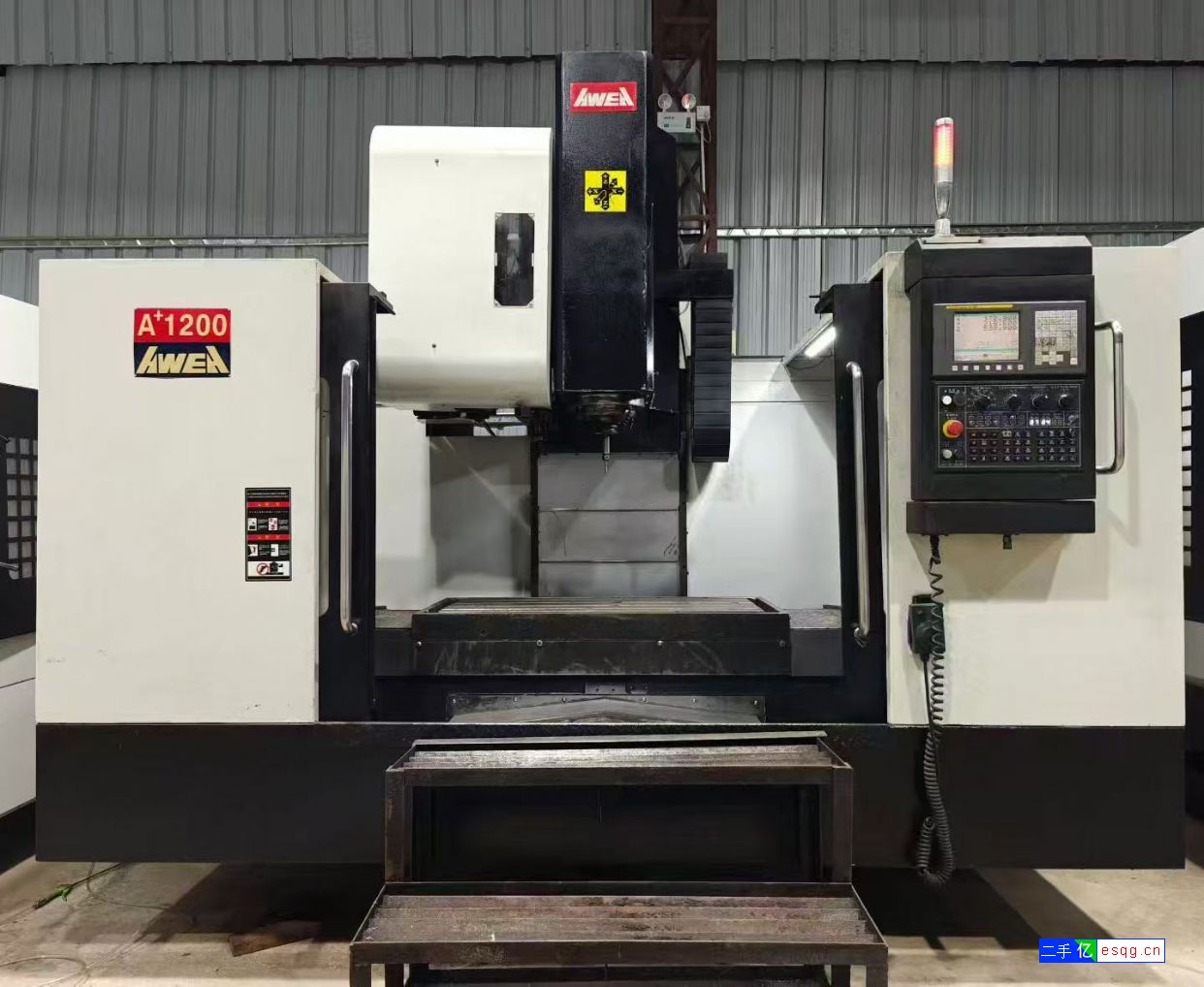 台湾亚威1200加工中心,三轴线轨,法兰克MD系统-1