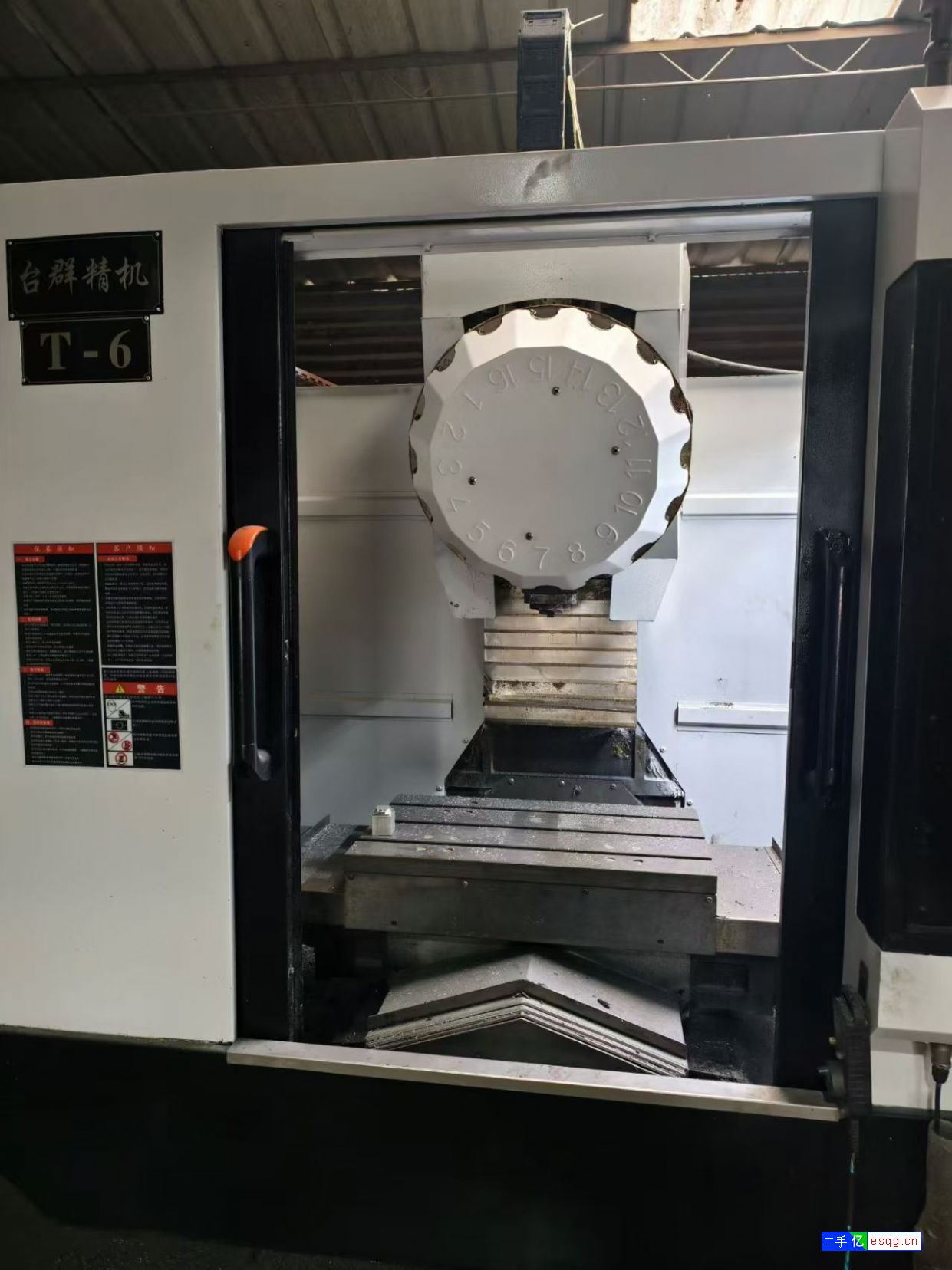 台群T6钻攻机，16把德大刀库，三菱M70系统-2