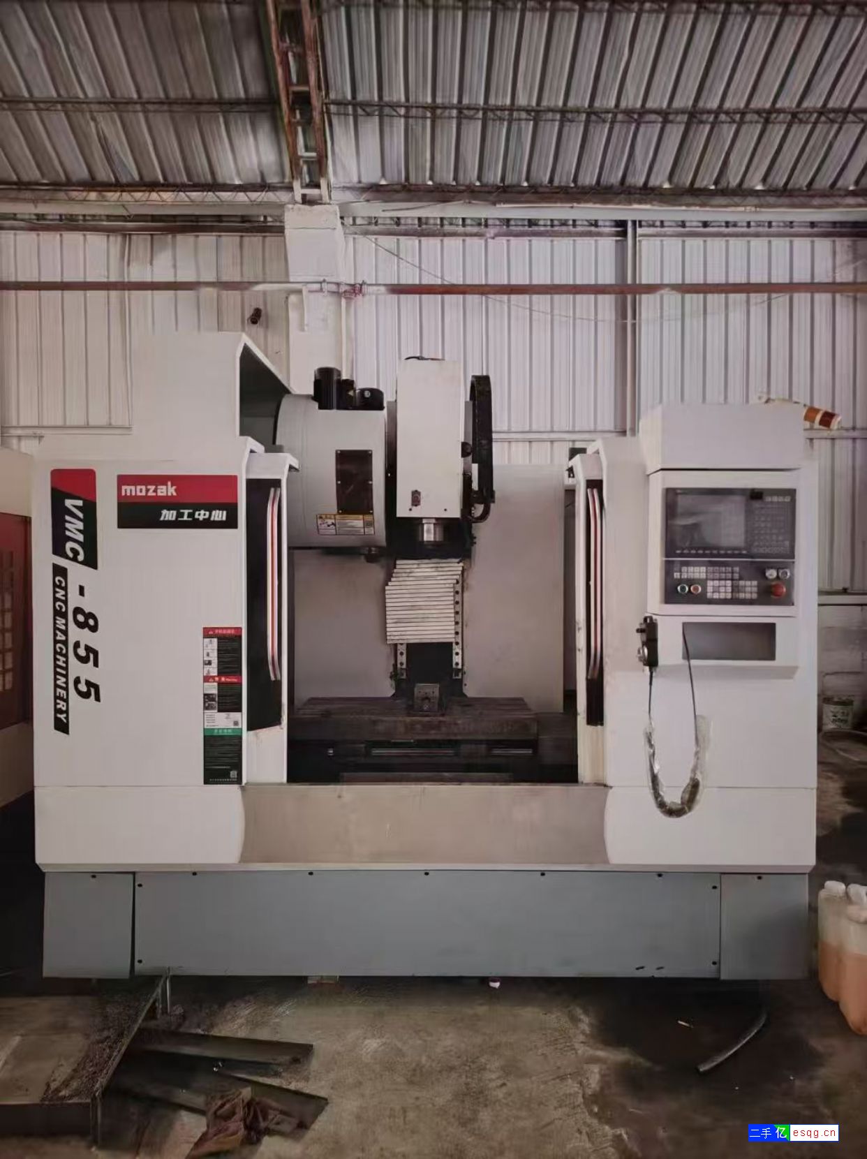 特价出98成新v855三线轨加工中心，华中818系-1