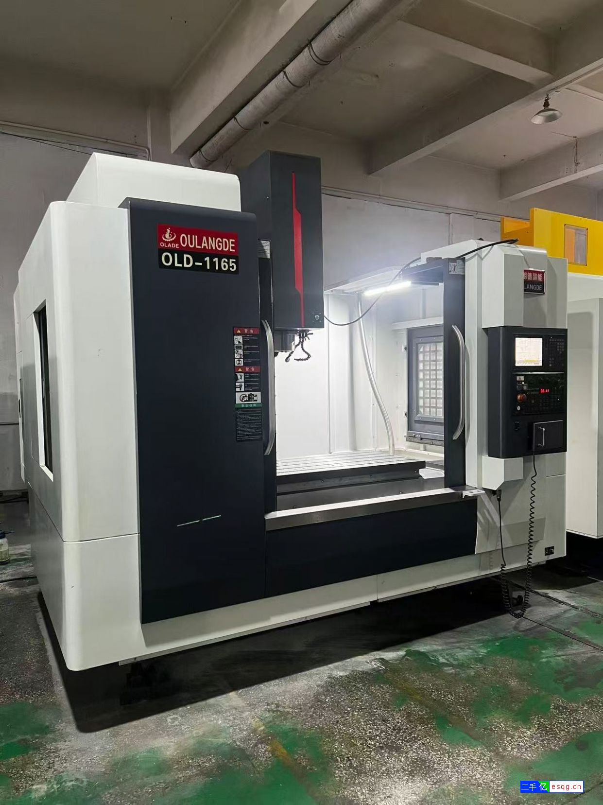 欧朗德V1165三线轨加工中心重型加工中心,三菱M-1