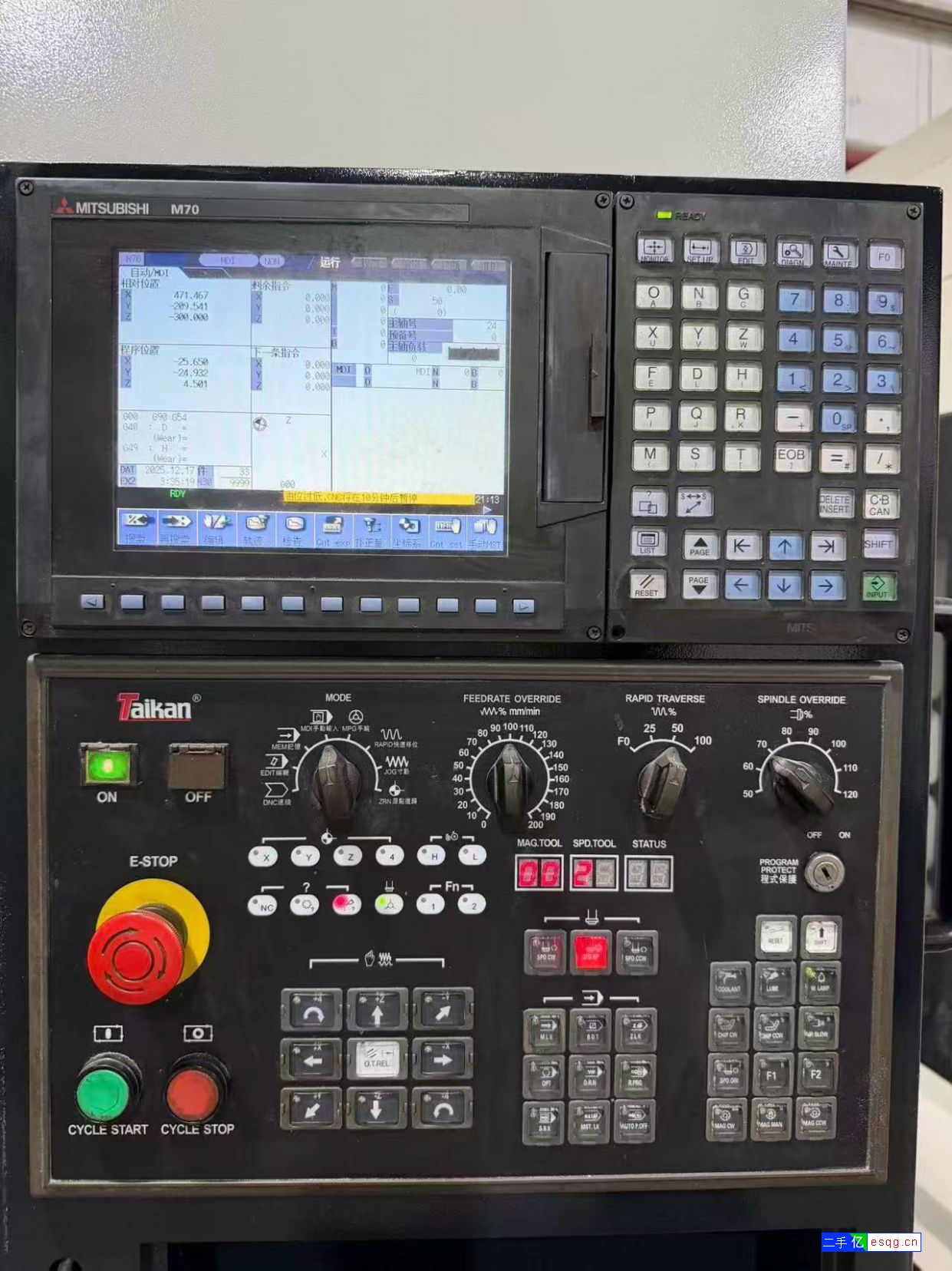 台群T-8L加工中心同款两台,三菱M70系统-3