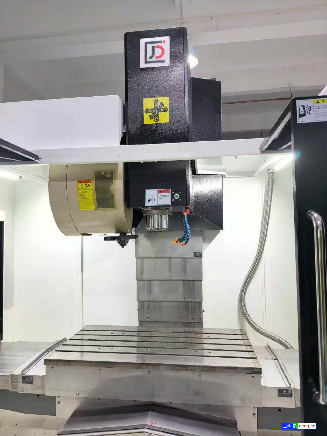 新到捷上匠德V-1165加工中心，三菱M80系统，-3