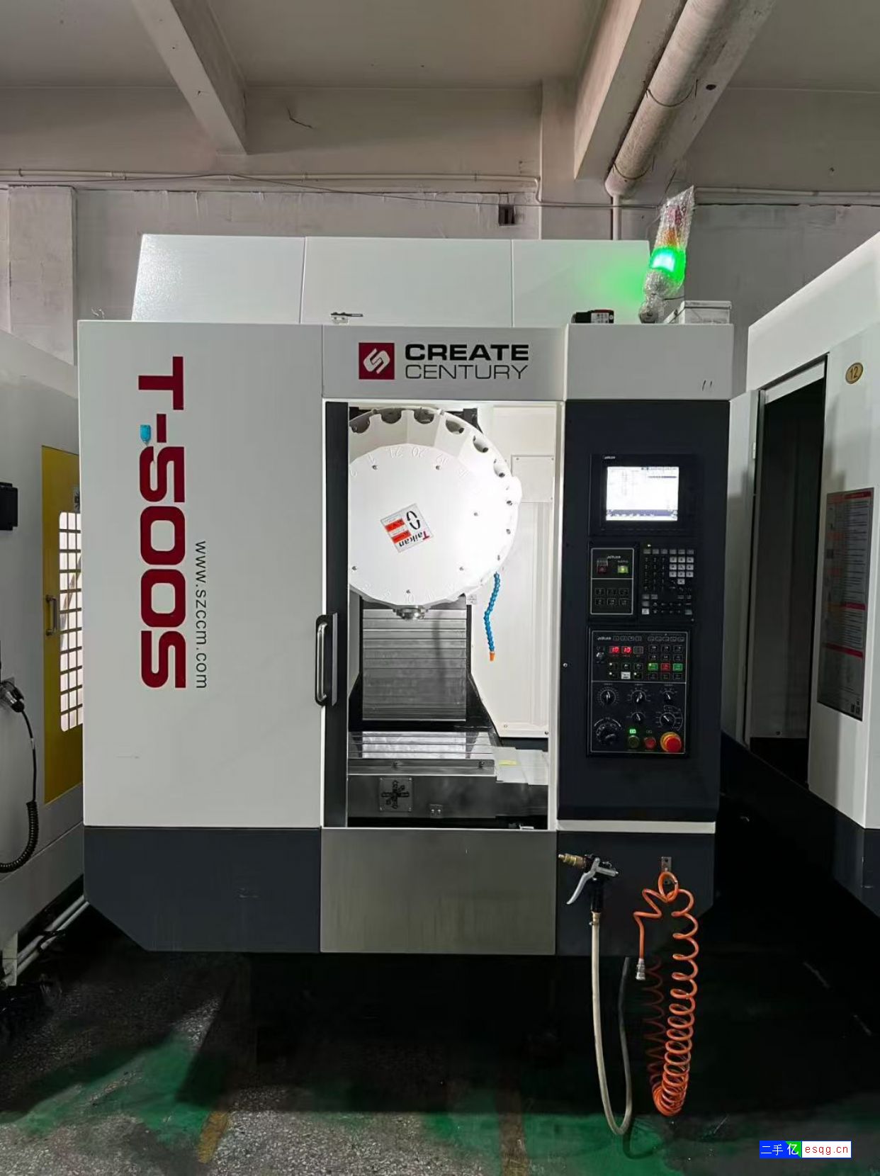 同款多台台群T-500S钻攻中心，三菱M80系统-3