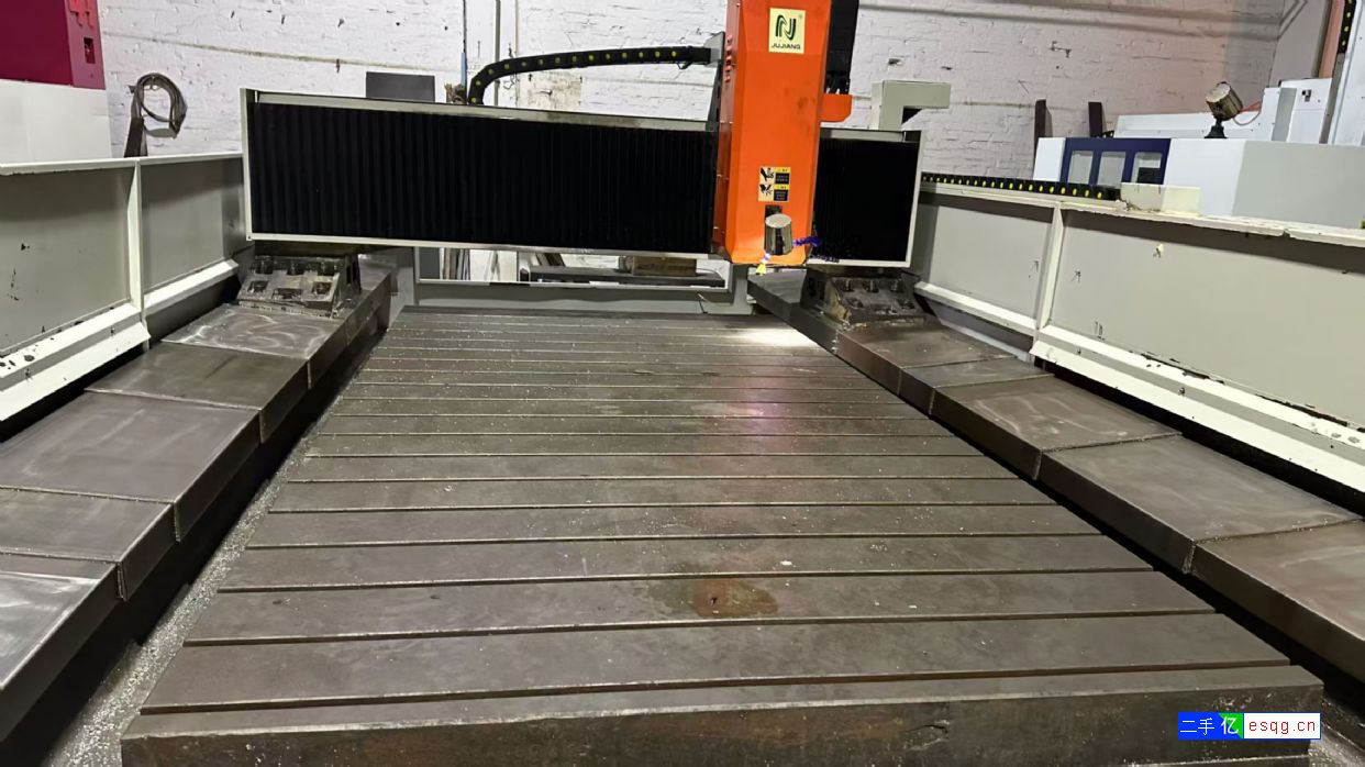 钜匠3016，机重12吨。维宏Nk300 cx/台-3